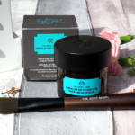 The Body Shop Himalayan Charcoal Purifying Glow Mask 75ml - Image 2